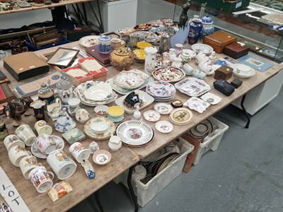 Lot 629 - Royal commemoratives, ironstone and other...