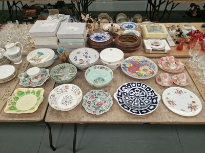 Lot 638 - A Minton 'Haddon Hall' and other bowls, Derby...