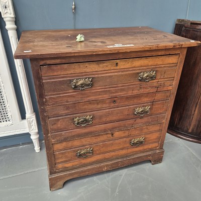 Lot 199 - An Edwardian mahogany chest of thre drawers on...