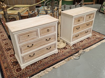 Lot 226 - A pair of modern painted and limed wood chests...