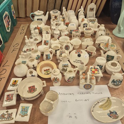 Lot 775 - Goss and associated armorial china