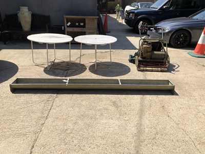 Lot 466 - An galvanised trough for feeding livestock H16...