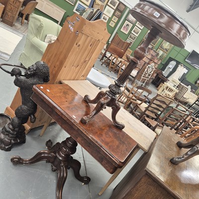 Lot 334 - An Edwardian mahogany shaving stand on a...
