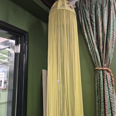 Lot 359 - An Eastern style hanging bed net with...