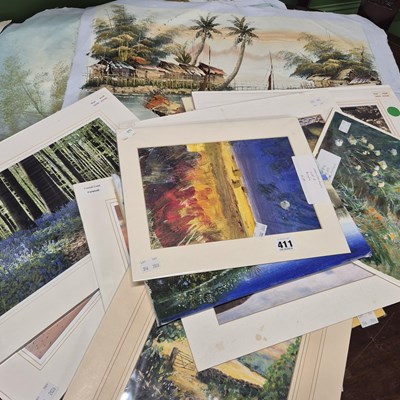 Lot 411 - A collection of mounted and loose original...