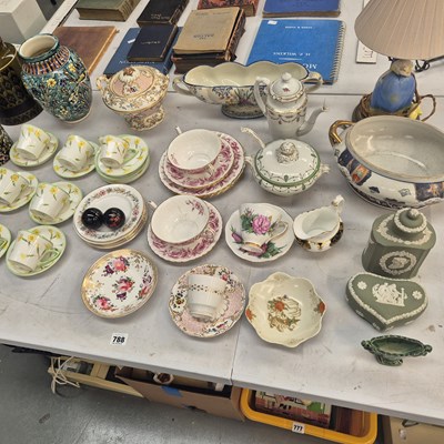 Lot 788 - An art deco, flower-decorated tea set and...