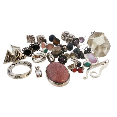 Lot 76 - Silver jewellery comprising fourteen pairs of...