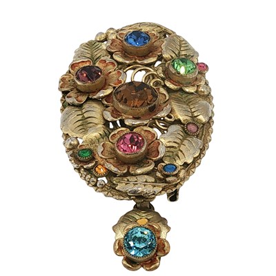 Lot 88 - A late 20th-century costume brooch pendant in...