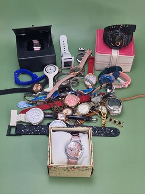 Lot 152 - A collection of vintage and later ladies' and...