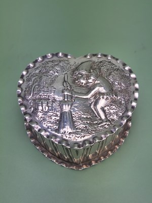 Lot 126 - A hallmarked silver heart-shaped trinket box...