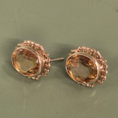 Lot 159 - A group of jewellery to include a 9ct gold...