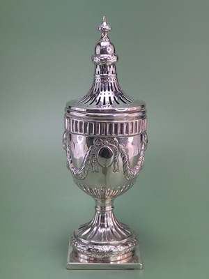 Lot 166 - A large antique hallmarked silver sugar sifter,...