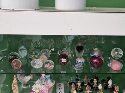 Lot 552 - A colletion of clear and cranberry glass...