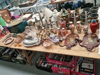 Lot 576 - Table lamps, Satsuma and Imari wares, a...