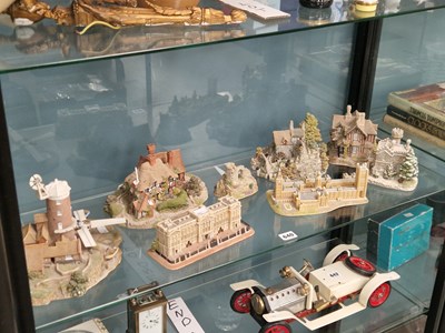Lot 640 - Lilliput Lane models of Buckingham Palace, The...