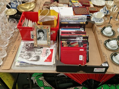 Lot 699 - Signed George Hamilton and Country music...