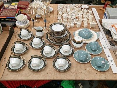 Lot 700 - Noritake 'Coventry' and Doulton 'Spindrift'...