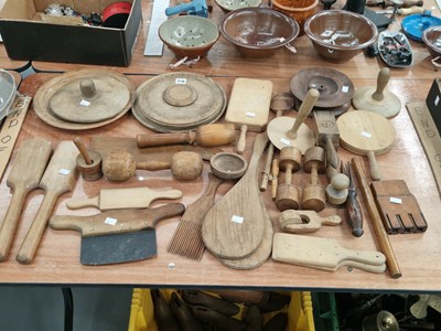 Lot 716 - Treen butter pats, bread boards, vegetable...