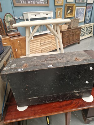 Lot 409 - A vintage painted pine carpenter's chest