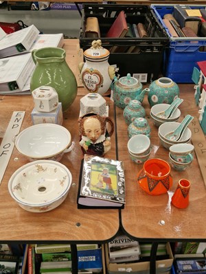 Lot 728 - Chinese turquoise ground rice bowls, spoons...