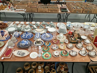 Lot 782 - Aynsley, Royal Albert and other tea wares,...