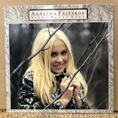 Lot 2853 - Agnetha Fältskog - Sjung Denna Sång LP record;...